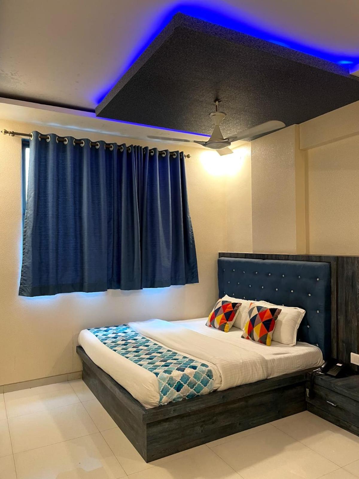 Hotel Mari Aai Residency Navi Mumbai Zewnętrze zdjęcie